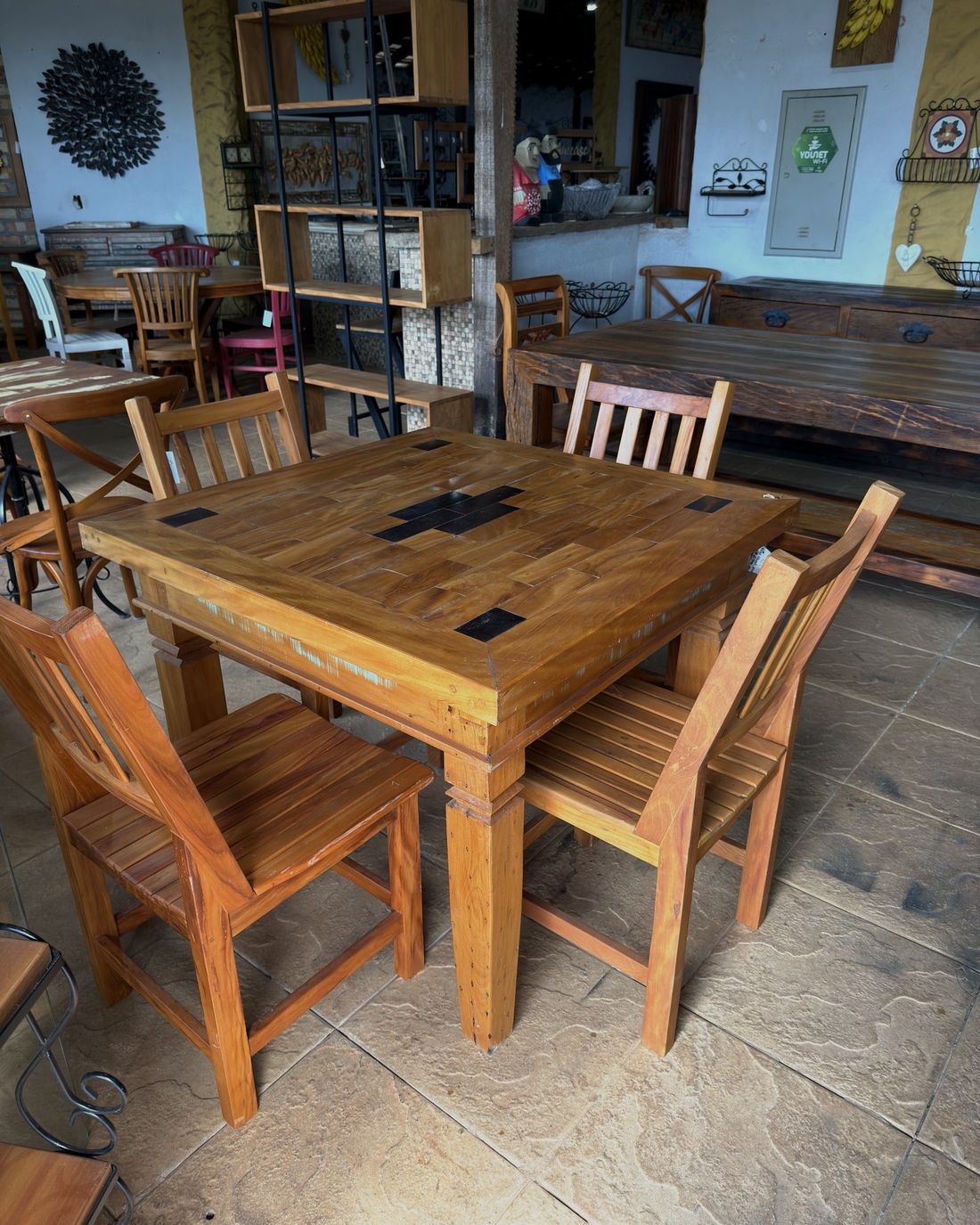 Mesa Quadrada 04