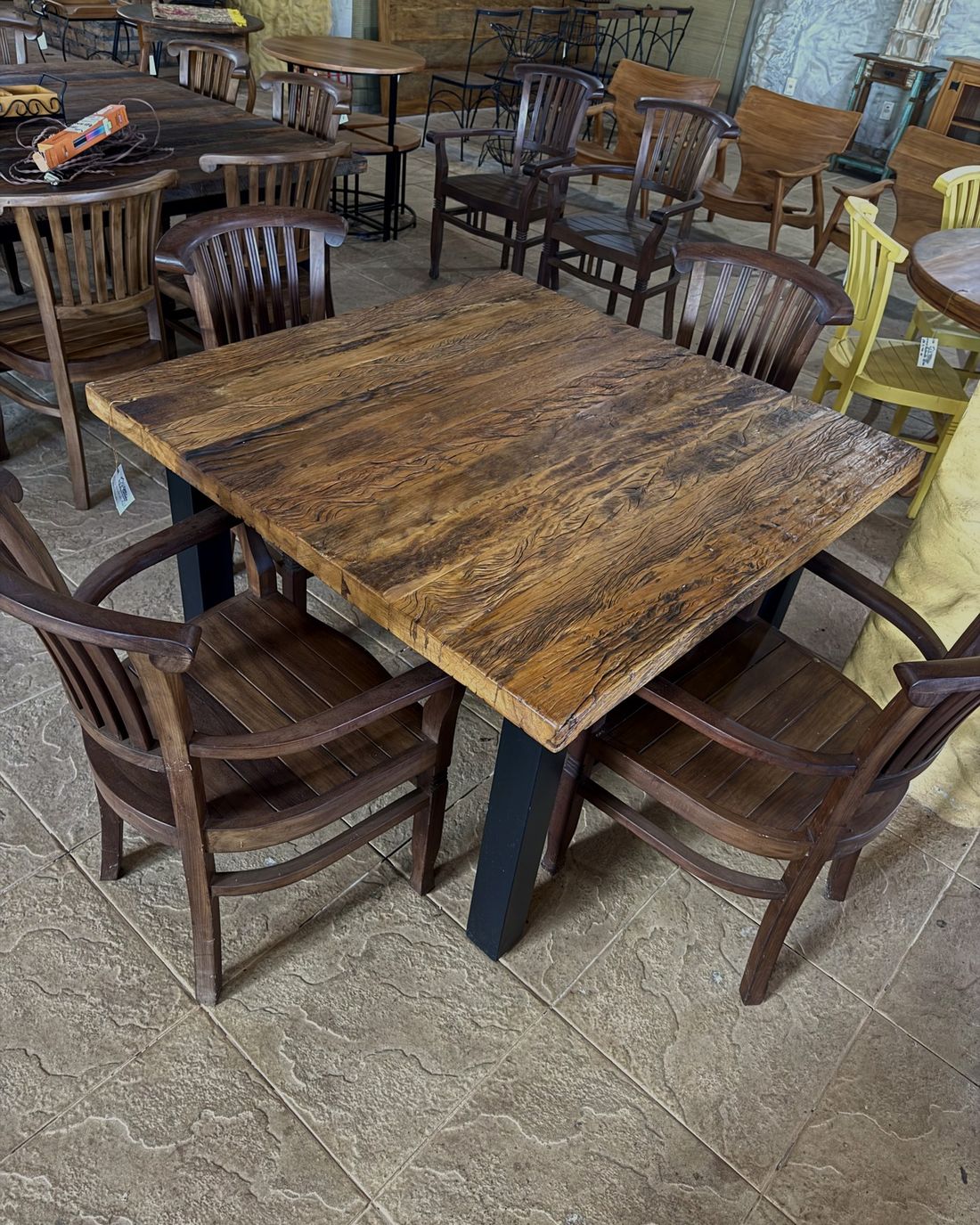 Mesa Quadrada 06